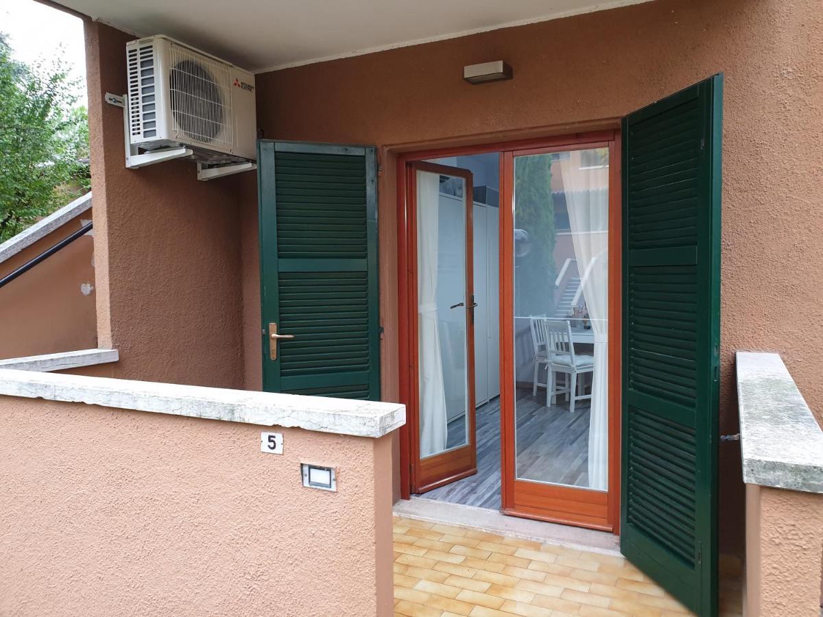 Azur Apartment Sirmione Exterior foto